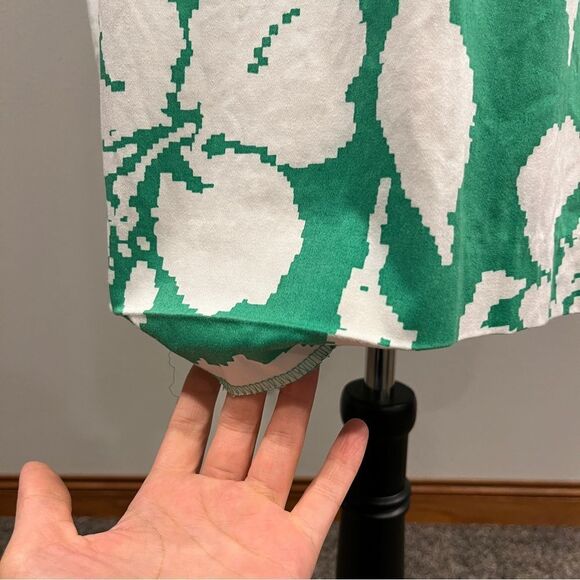 Studio I Floral Green and White Sleeveless v-neck formal Dress size 14 - Picture 5 of 14